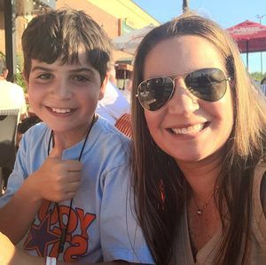 Meet your Posher, Carmi